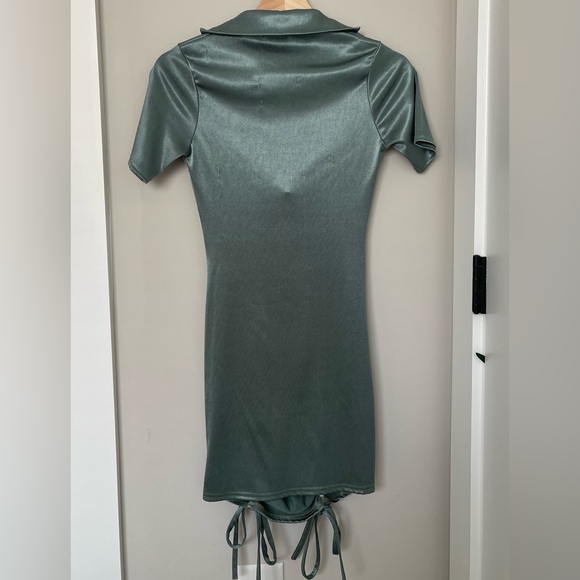 GREEN SATIN FRONT RUCHED DRESS - Picture 2 of 3